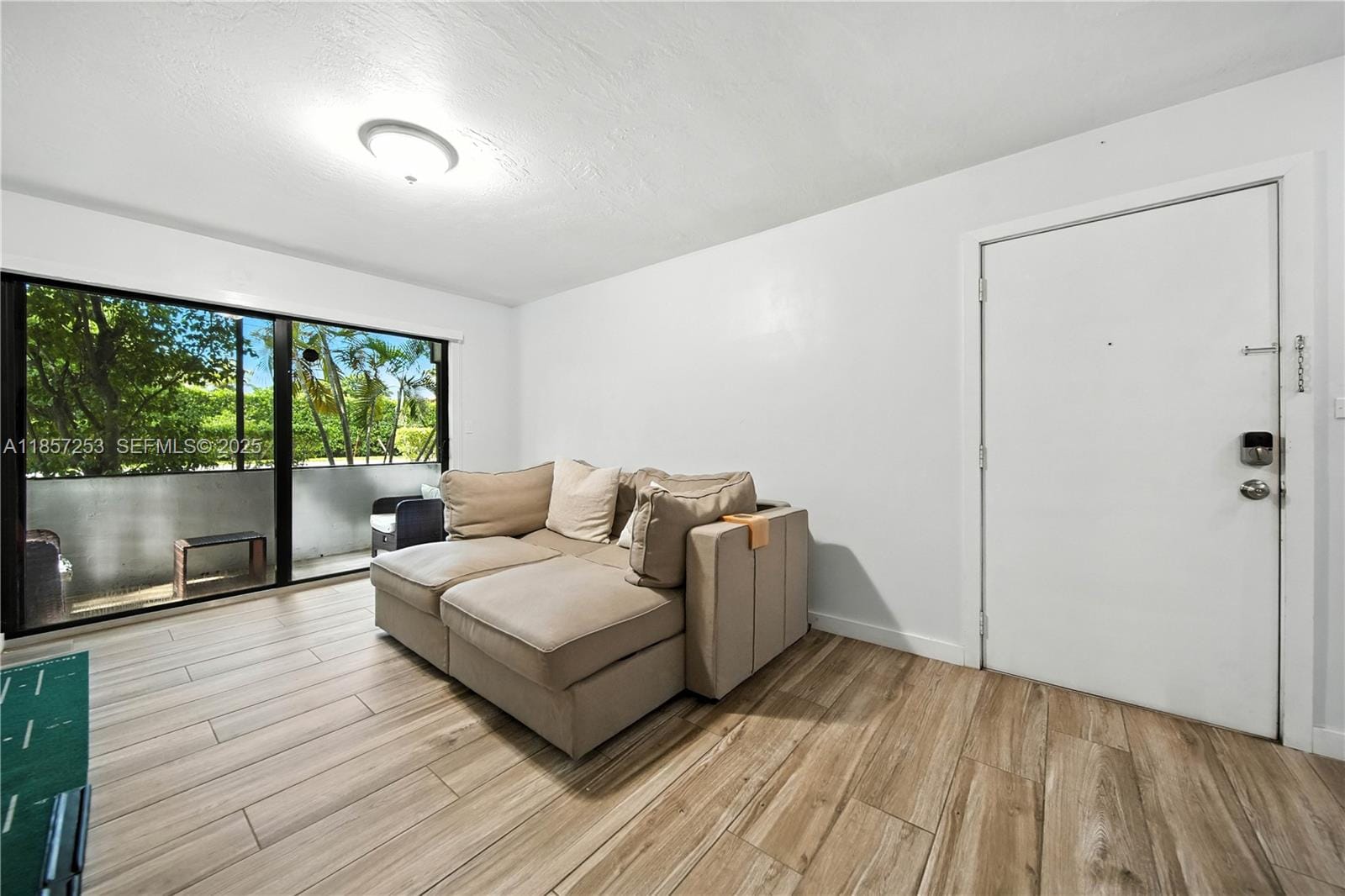8701 SW 141st Street B1, Palmetto Bay, FL 33176 photo 2