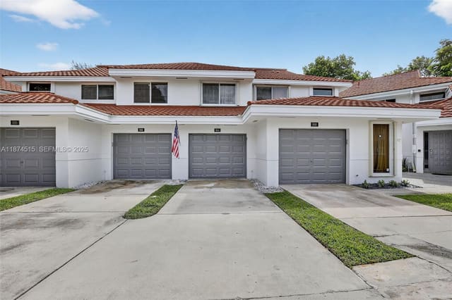 984 NW 93rd Avenue 984, Plantation, FL 33324