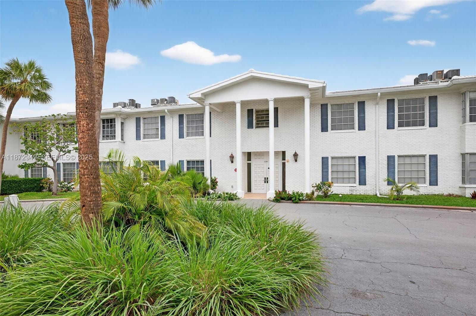 2261 NE 67th Street 1806, Fort Lauderdale, FL 33308 photo 3