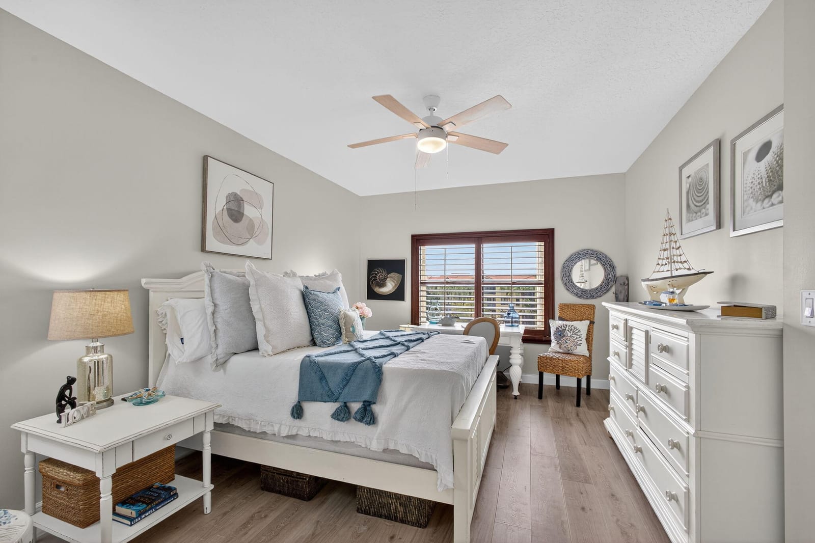 200 Uno Lago Drive 402, Juno Beach, FL 33408 photo 24