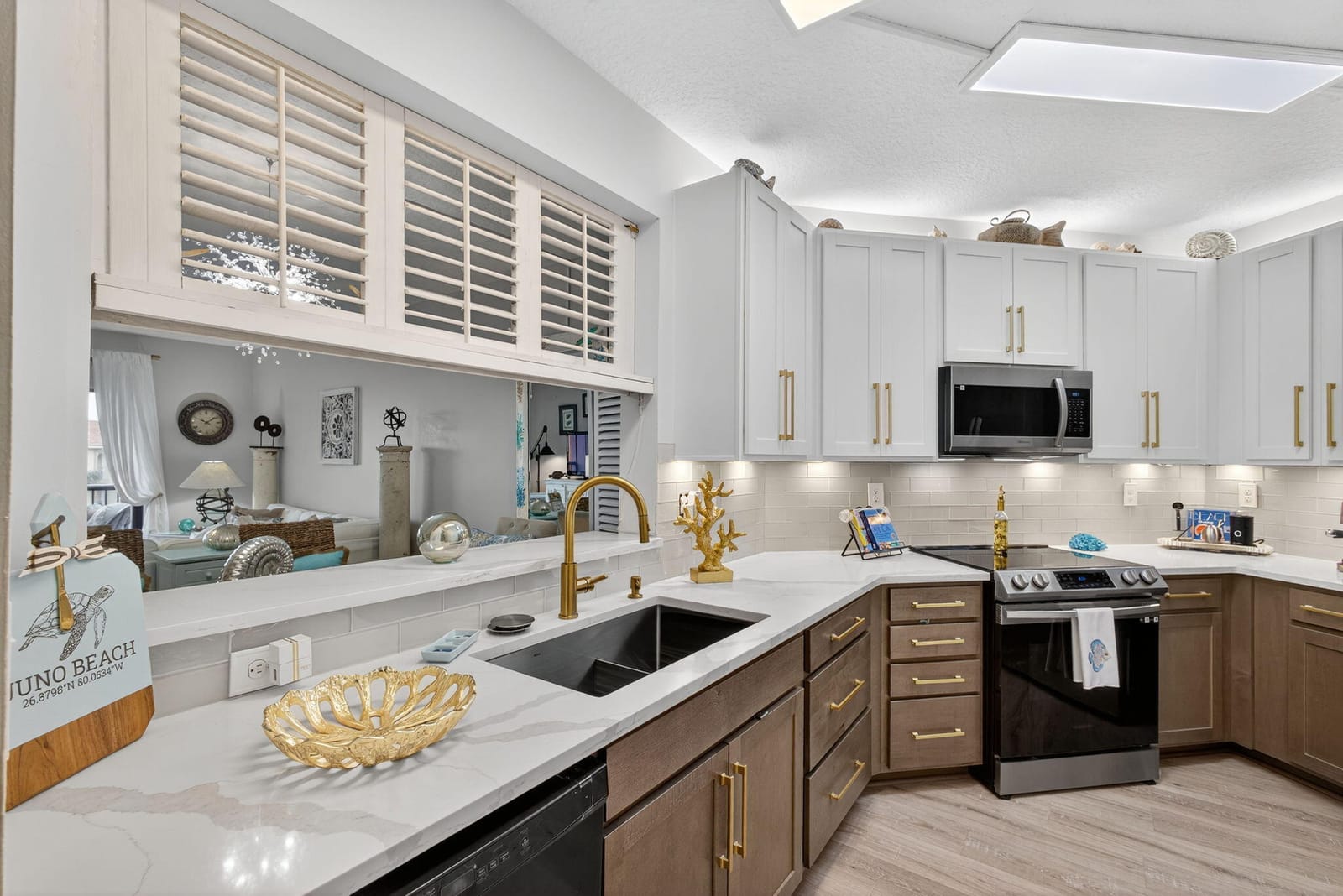 200 Uno Lago Drive 402 — photo 10