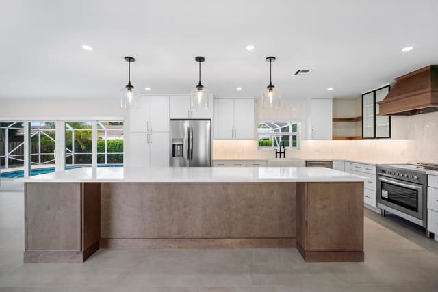 77 Fairview E, Tequesta, FL 33469