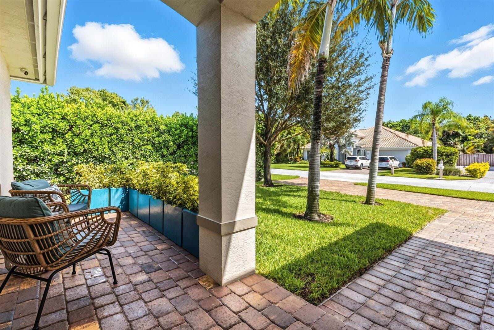8071 SE Windjammer Way, Hobe Sound, FL 33455 photo 4