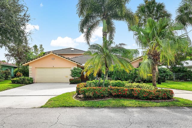 440 NW 11th Avenue, sold in Lake Floresta Park, Boca Raton, FL