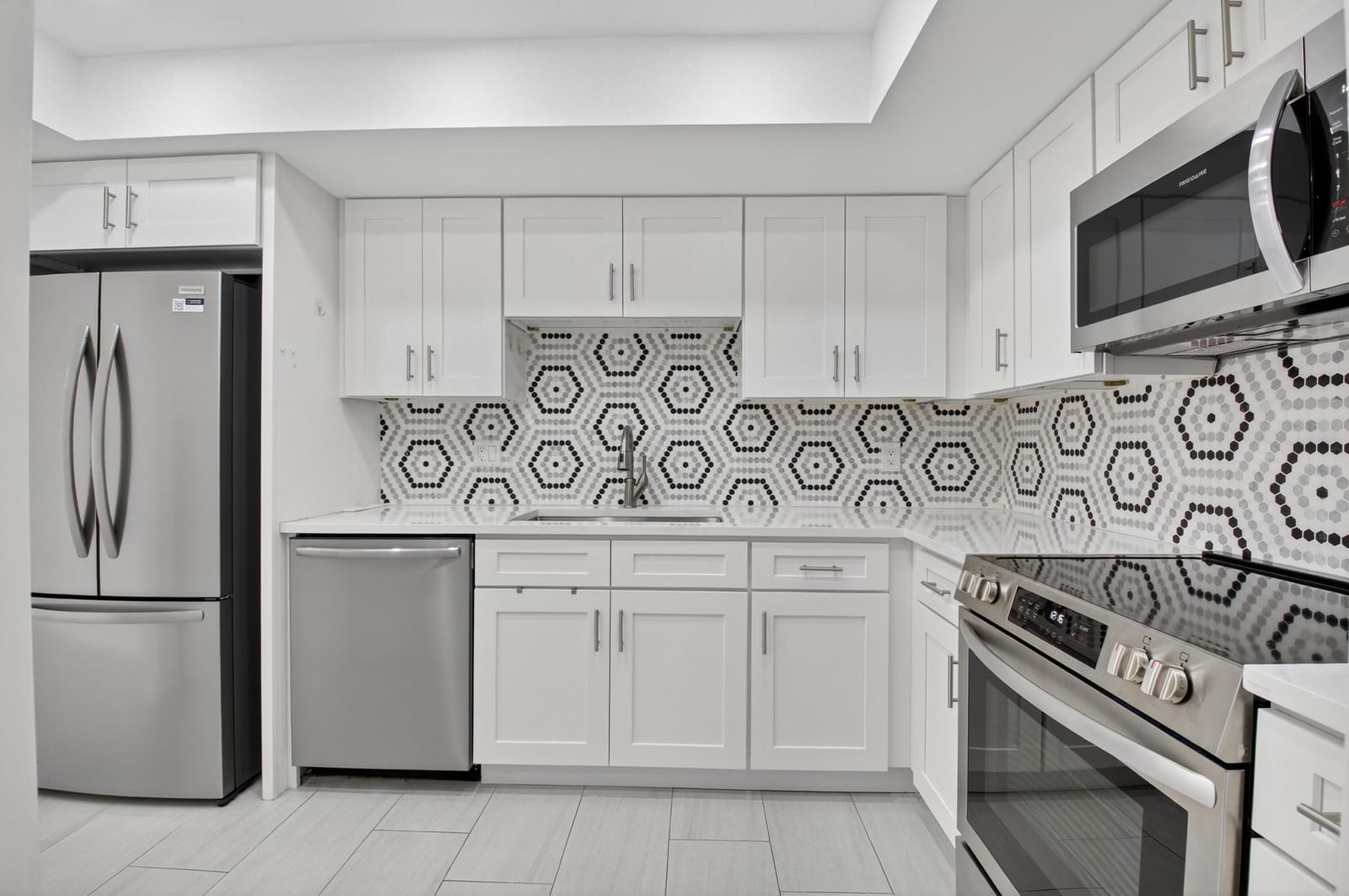 7786 Lakeside Boulevard 623, Boca Raton, FL 33434