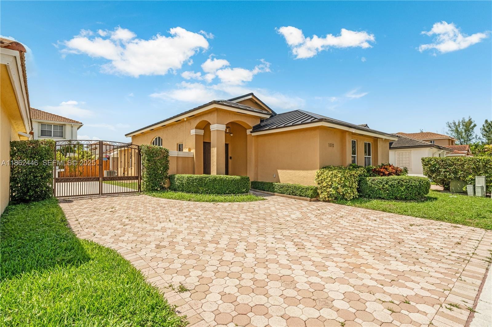 1070 NW 129th Place, Miami, FL 33182 photo 3