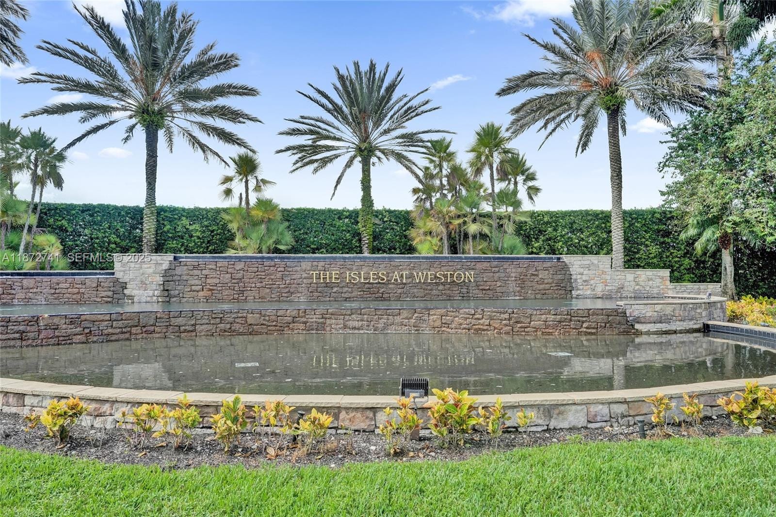 3695 W Gardenia Avenue, Weston, FL 33332