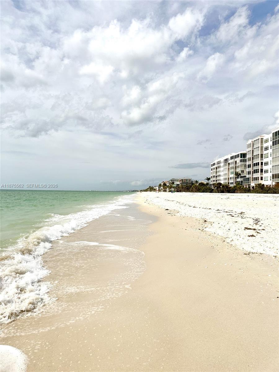 257 Barefoot Beach Boulevard 502, FL 34134, Bonita Springs