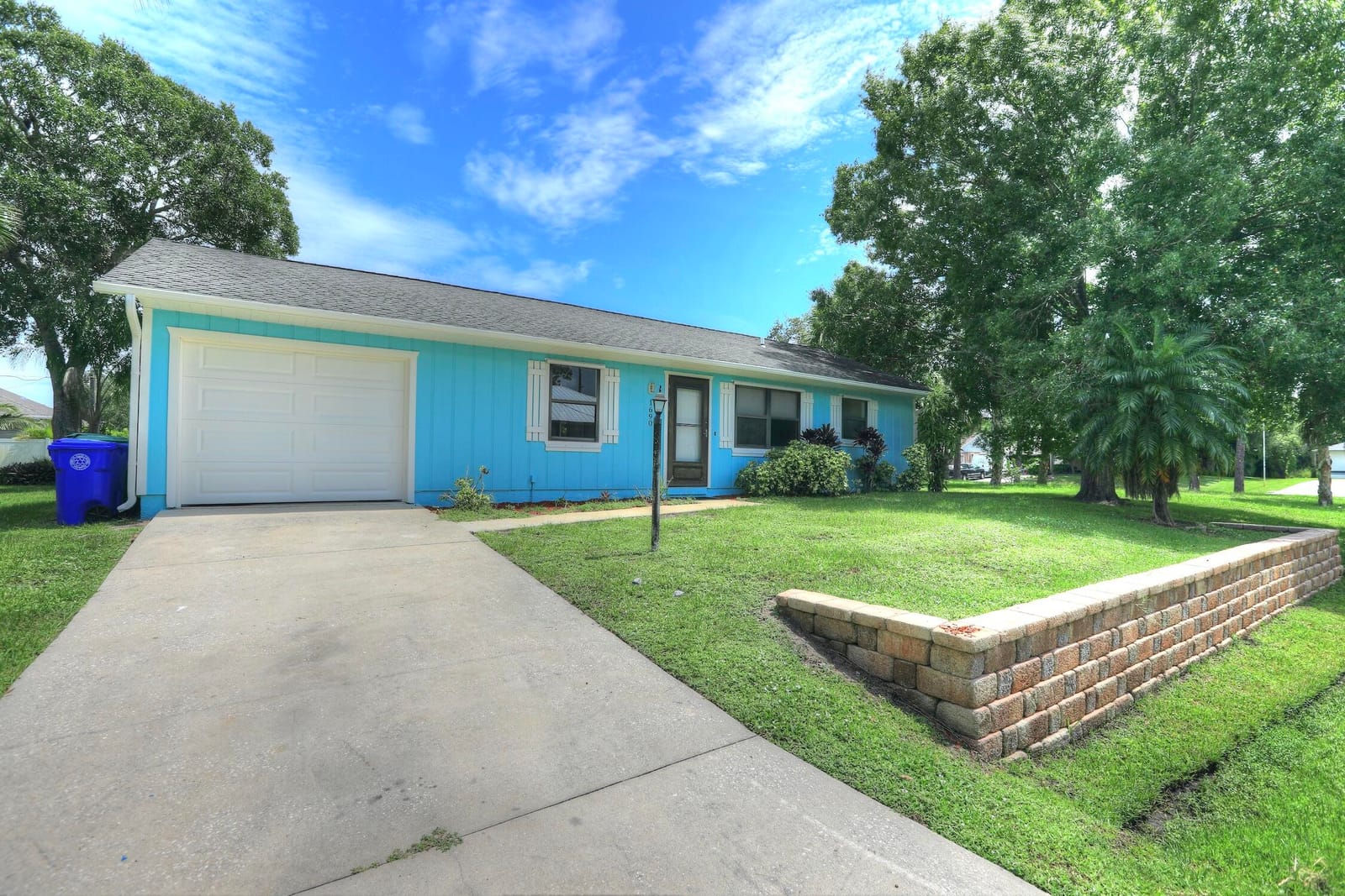 1690 Seahouse Street — photo 2