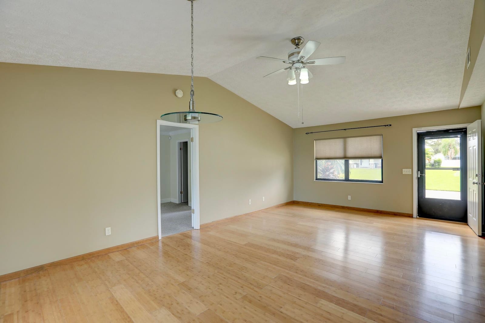 1690 Seahouse Street — photo 6