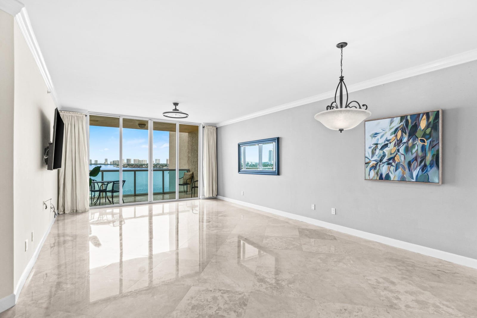 2650 Lake Shore Drive 703 — photo 5