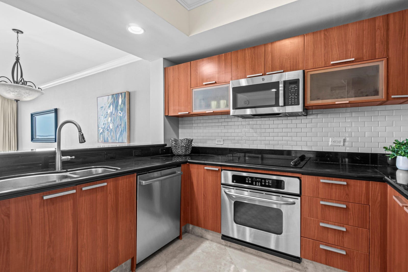 2650 Lake Shore Drive 703 — photo 6