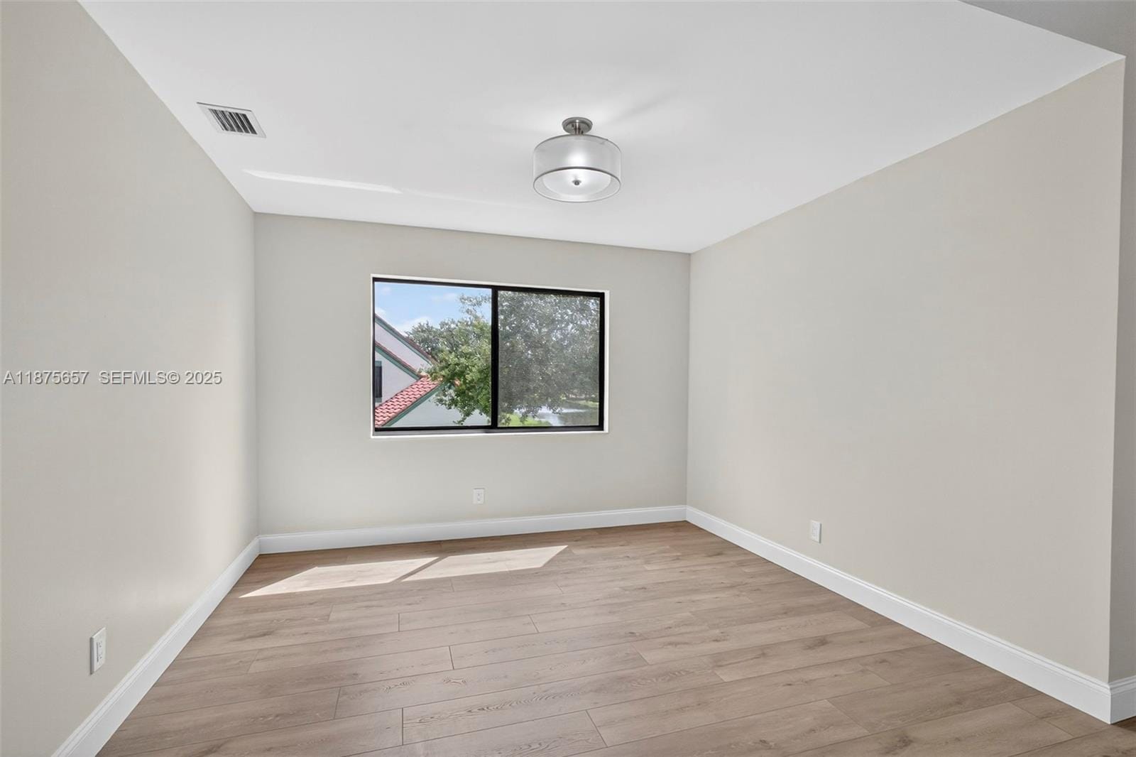 19 W Lexington W Lane E, Palm Beach Gardens, FL 33418 photo 8