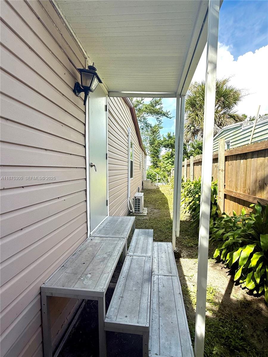 3603 SE 35th Avenue, FL 34974 photo 2