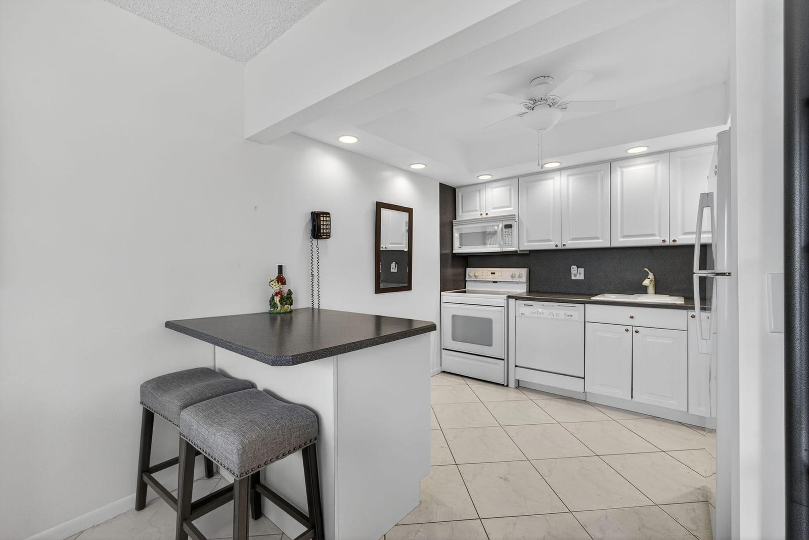 312 Wellington C — photo 11