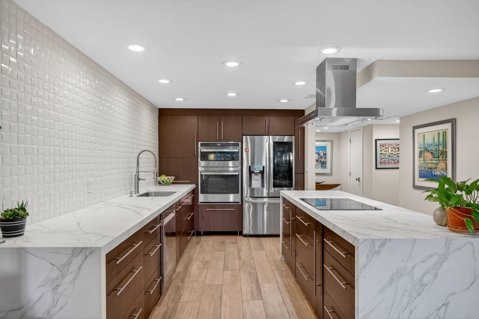 3900 Oaks Clubhouse Drive 112 — photo 3