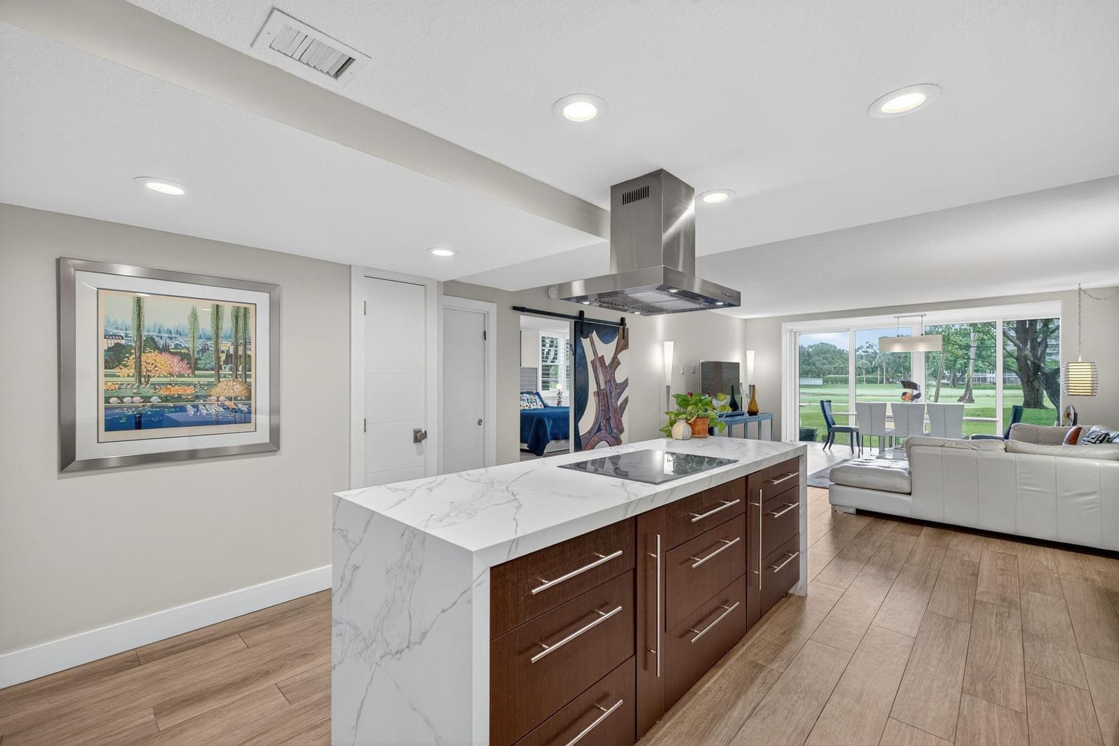 3900 Oaks Clubhouse Drive 112 — photo 5