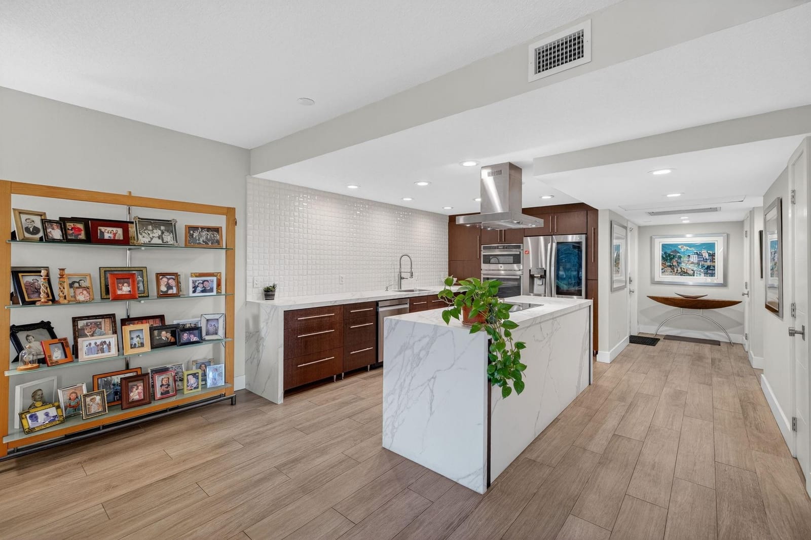 3900 Oaks Clubhouse Drive 112 — photo 7