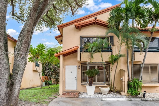 7877 SW 102nd Lane, Miami, FL 33156