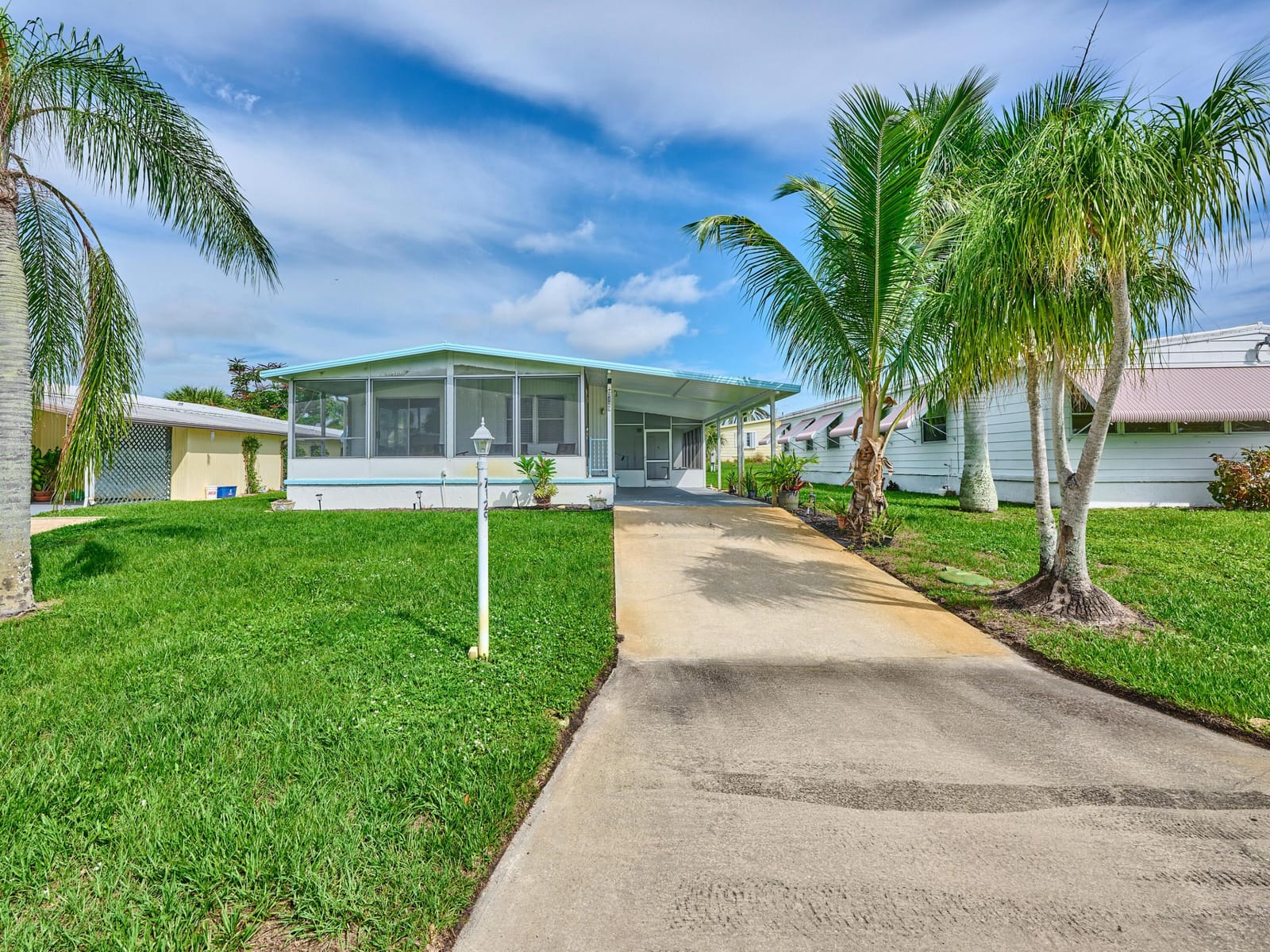 7129 SE Bluebird Circle — photo 2