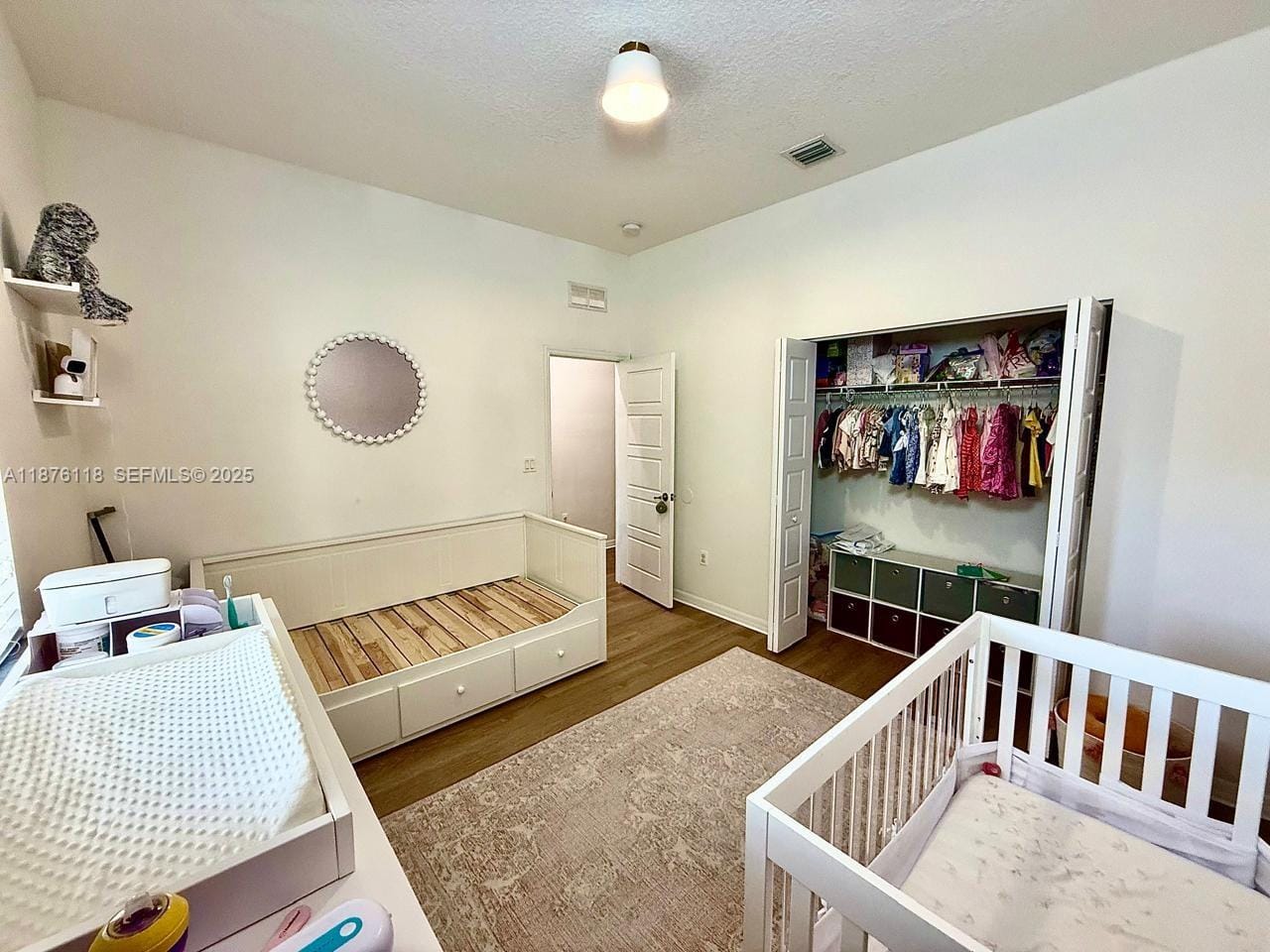 706 NE 191st Terrace, Miami, FL 33179 photo 17
