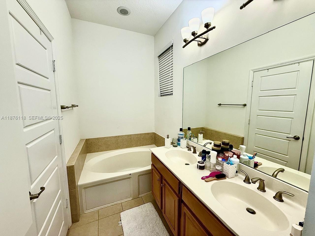 706 NE 191st Terrace, Miami, FL 33179 photo 26