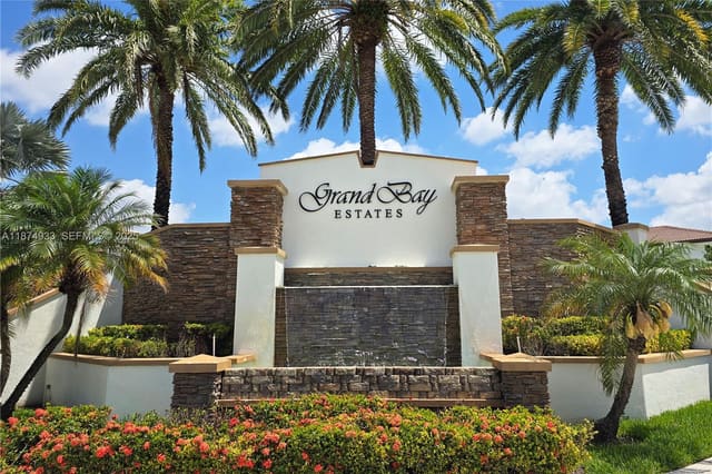9871 NW 88th Terrace, Doral, FL 33178