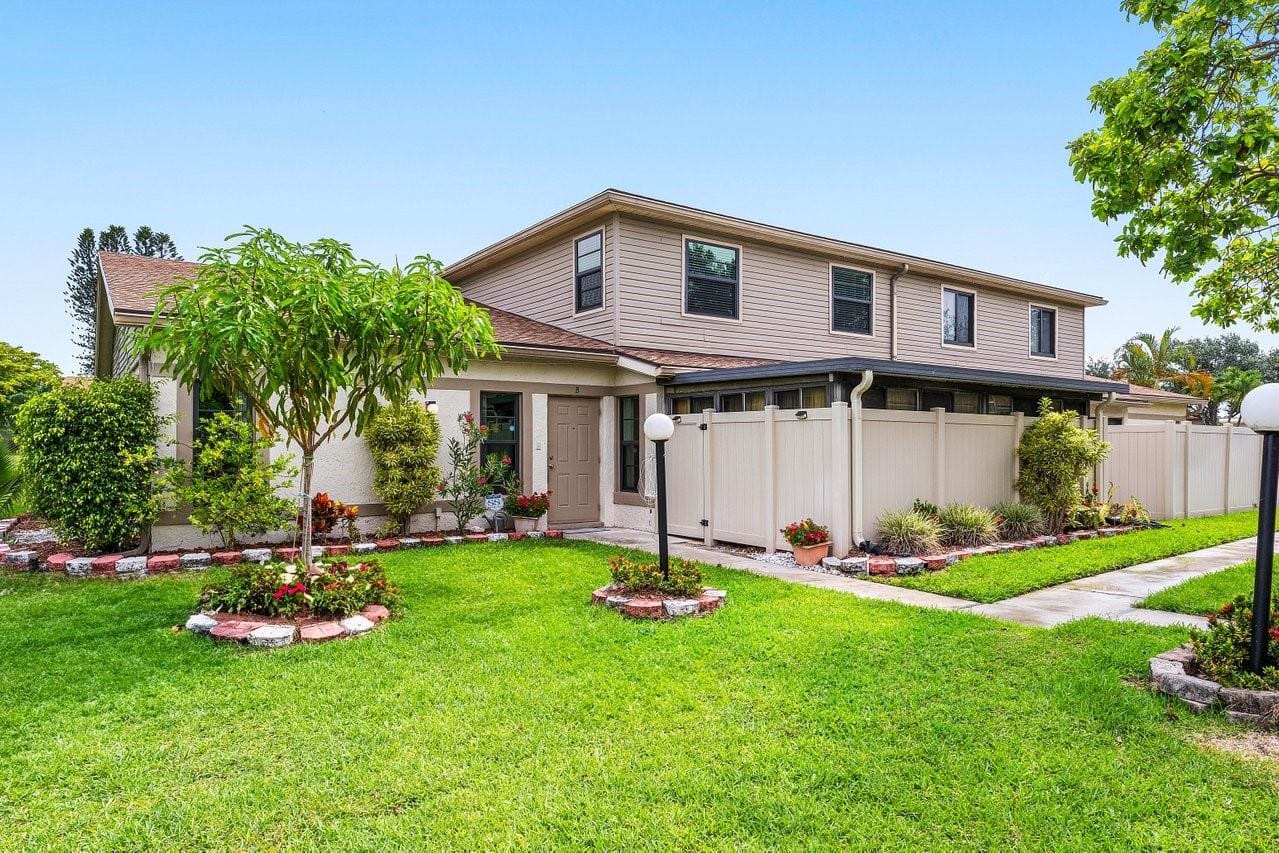 4435 Willow Pond Road B, West Palm Beach, FL 33417