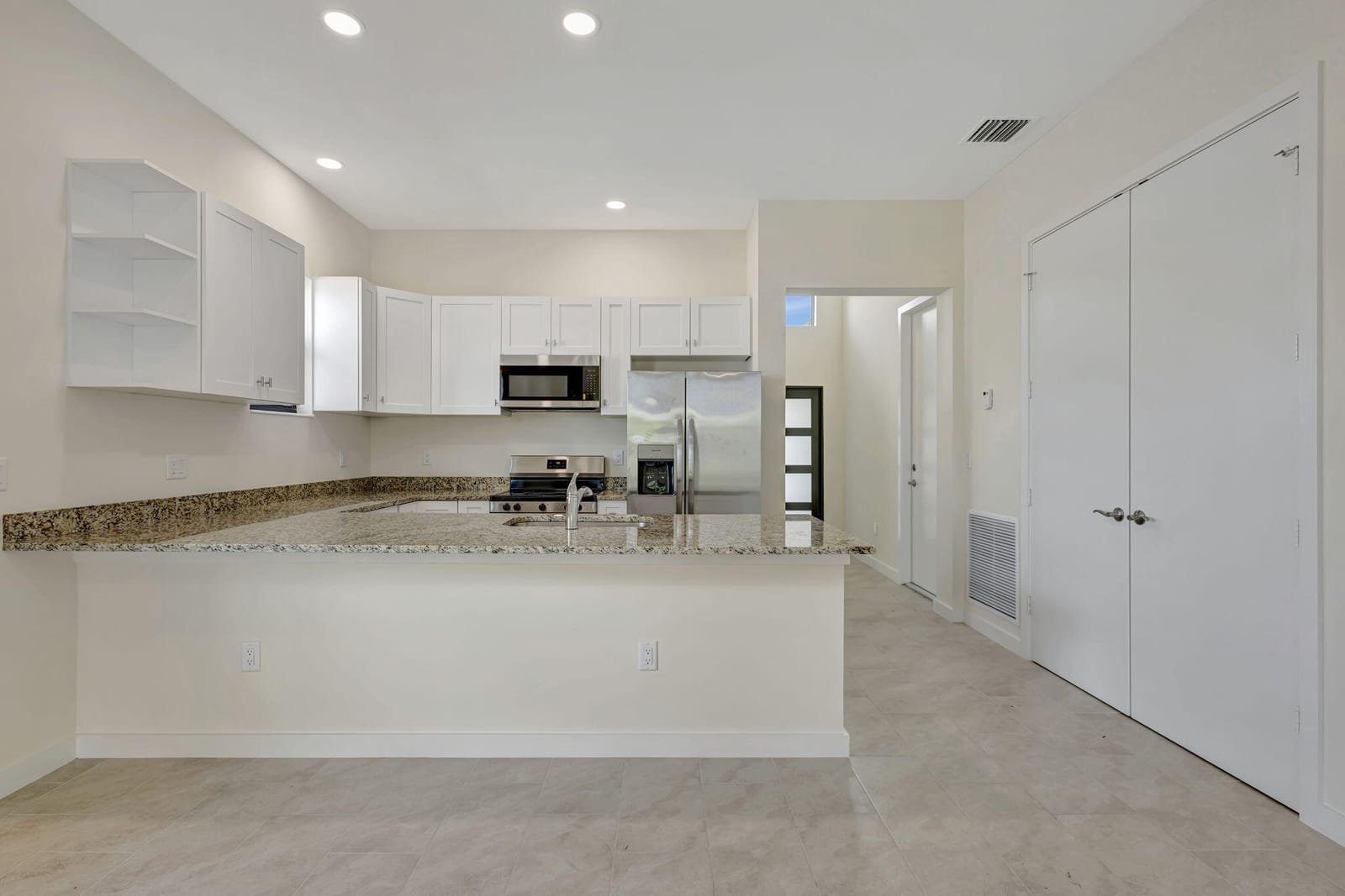 132 Seminole Court — photo 2