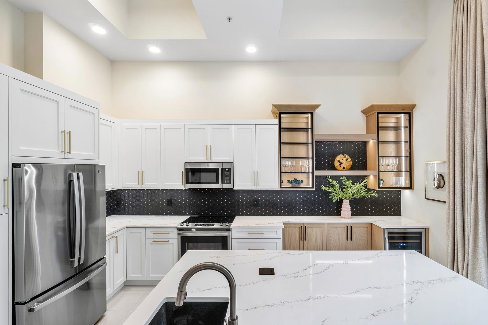 701 S Olive Avenue 211 — photo 10
