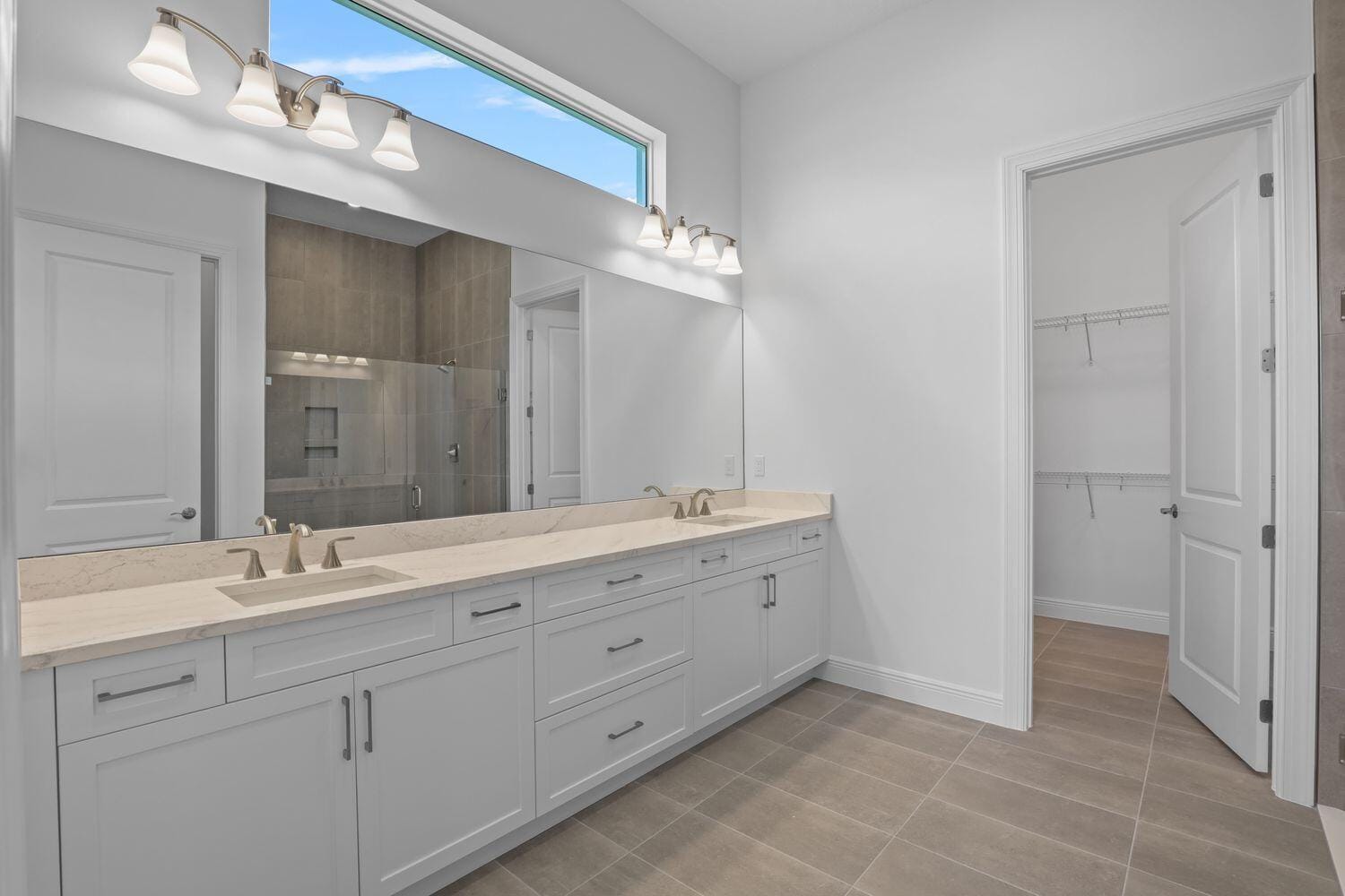 5385 Hutchinson Way — photo 8