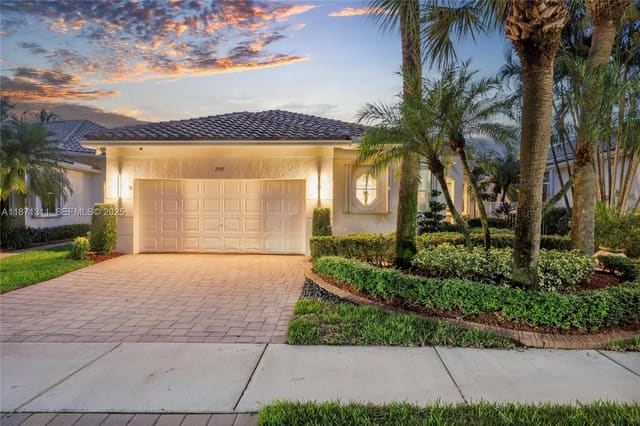 2557 Bay Pointe Drive, sold in Sector 7 - Parcels J-2 &, Weston, FL