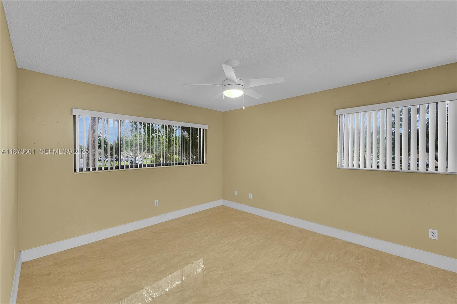9644 S Belfort Circle 211 — photo 11