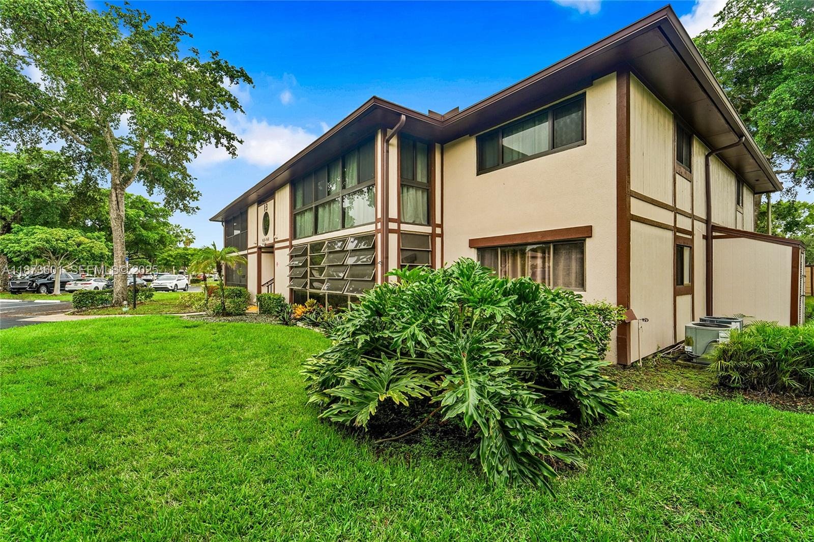 9644 S Belfort Circle 211, Tamarac, FL 33321 photo 23