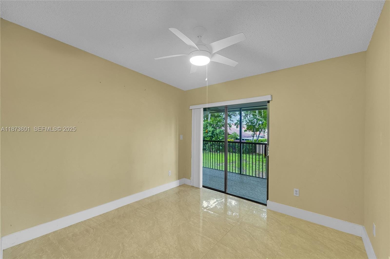 9644 S Belfort Circle 211 — photo 9