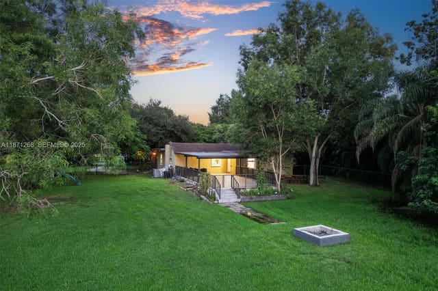 1621 SW 117th Avenue, sold in Fla Fruit Lands Co Sub No, Davie, FL