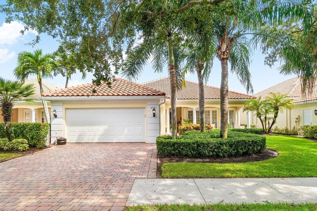 215 Danube Way, Palm Beach Gardens, FL 33410