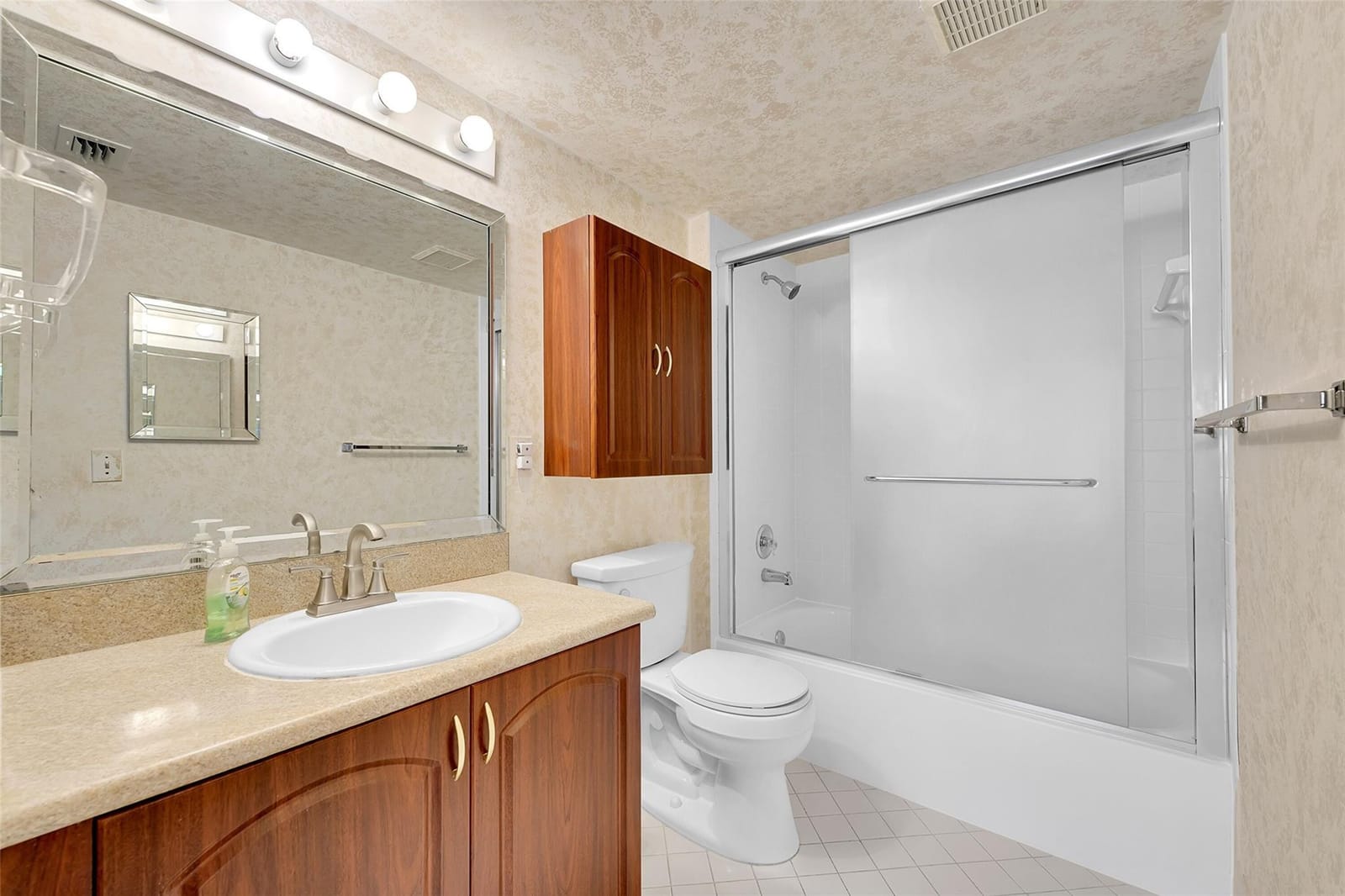 571 SW 141 St Avenue 204N, Pembroke Pines, FL 33027 photo 19