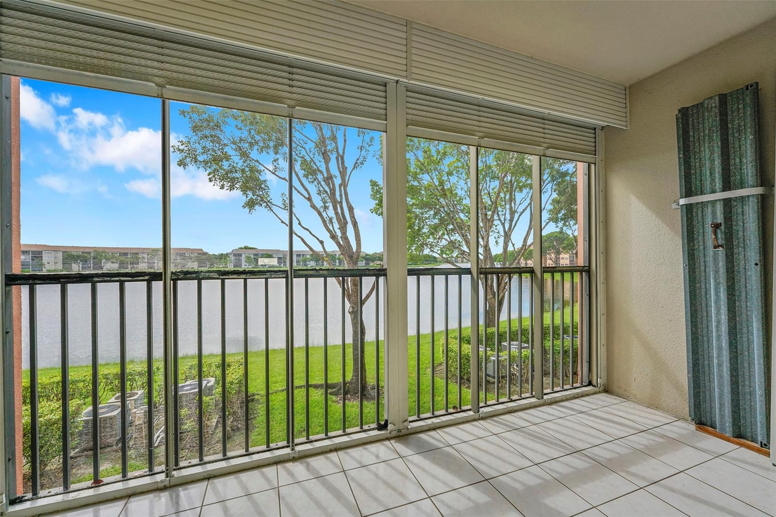 571 SW 141 St Avenue 204N, Pembroke Pines, FL 33027 photo 3
