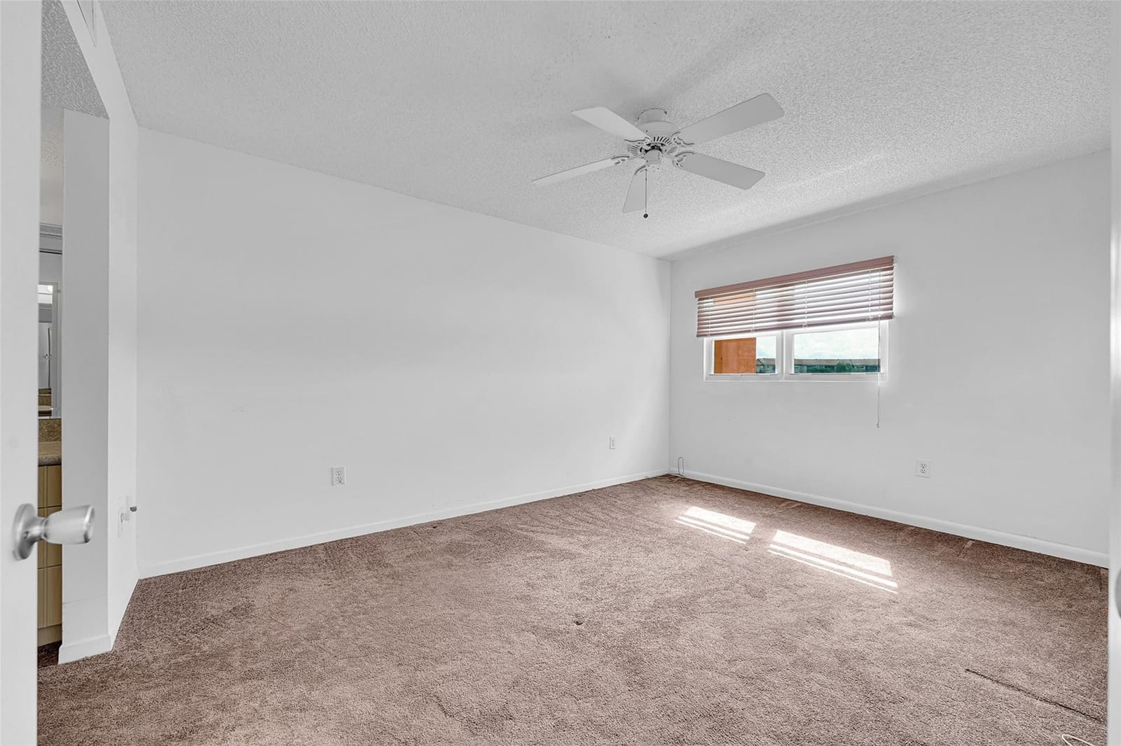 571 SW 141 St Avenue 204N, Pembroke Pines, FL 33027 photo 22