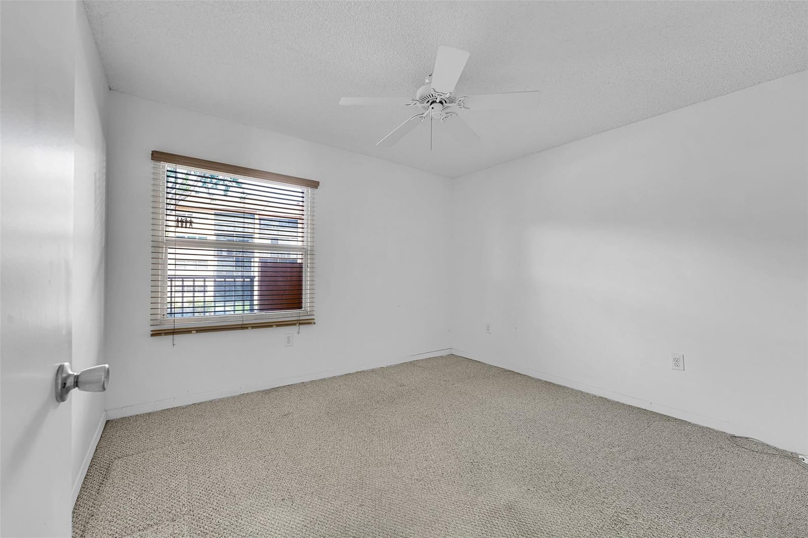 571 SW 141 St Avenue 204N, Pembroke Pines, FL 33027 photo 29