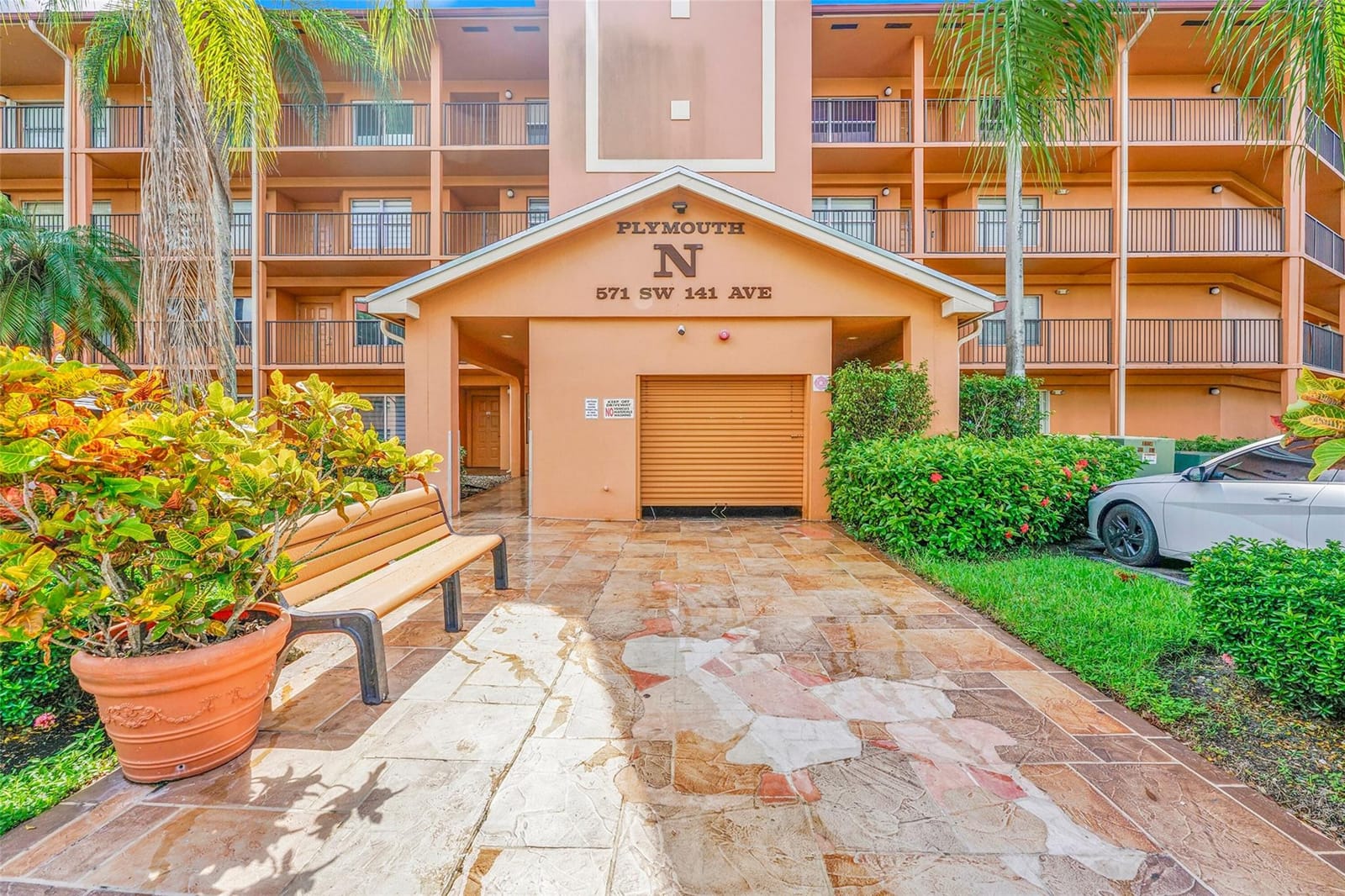 571 SW 141 St Avenue 204N, Pembroke Pines, FL 33027