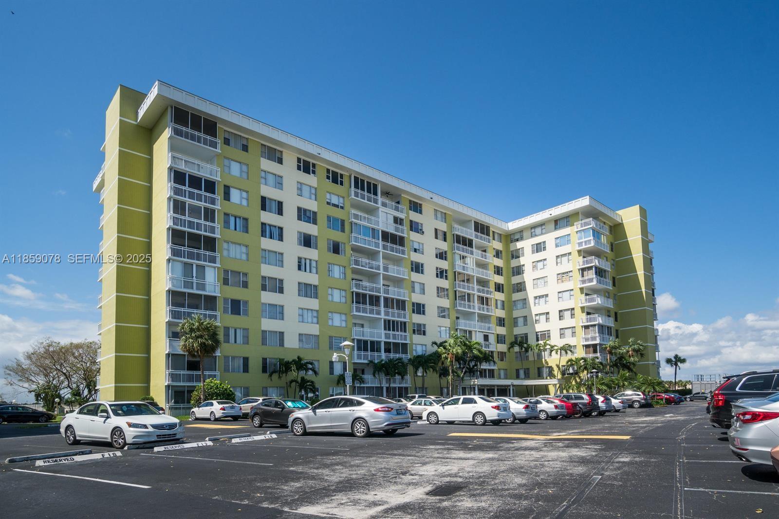 4400 Hillcrest Dr 520c 520C, Hollywood, FL 33021, Hollywood