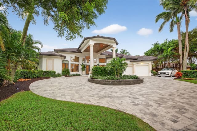 1518 E Lake Drive, Harbor Beach, Fort Lauderdale, FL