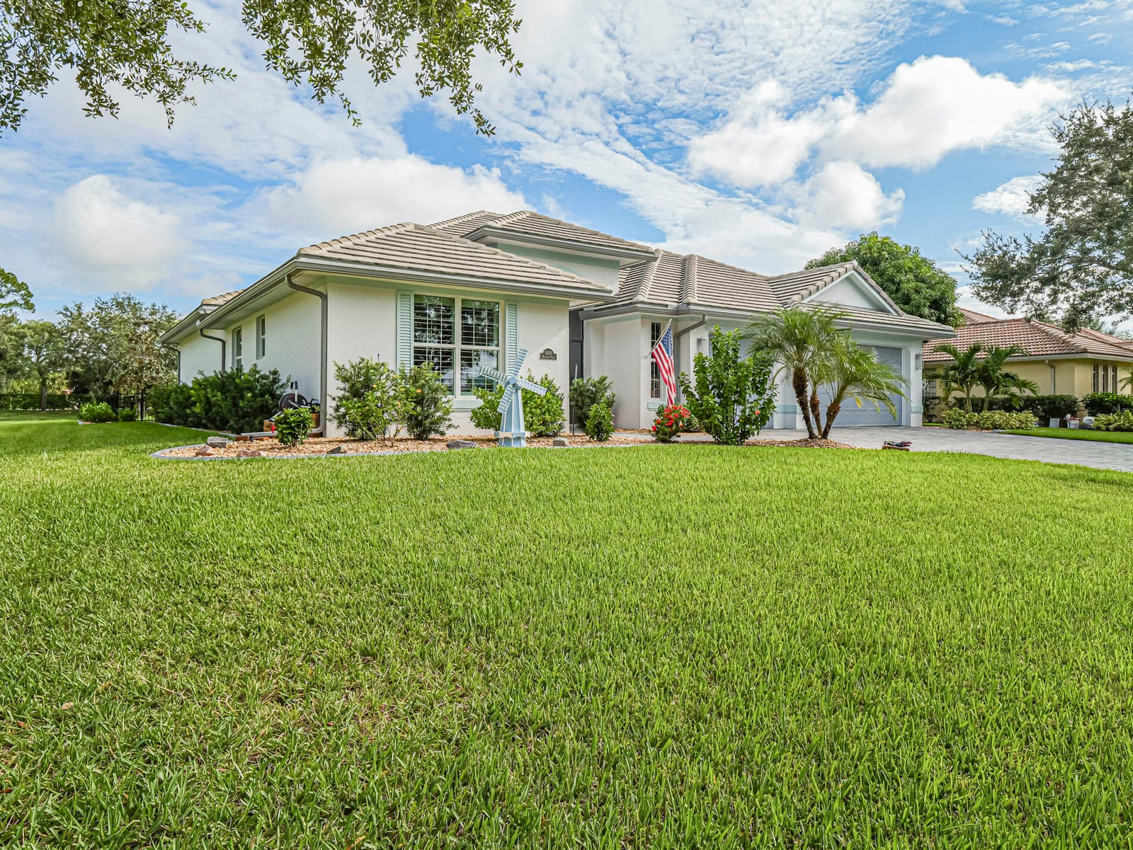 8300 Meredith Place, Vero Beach, FL 32968 photo 2