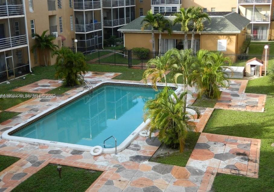 4848 NW 24th Court 323, Lauderdale Lakes, FL 33313 photo 2