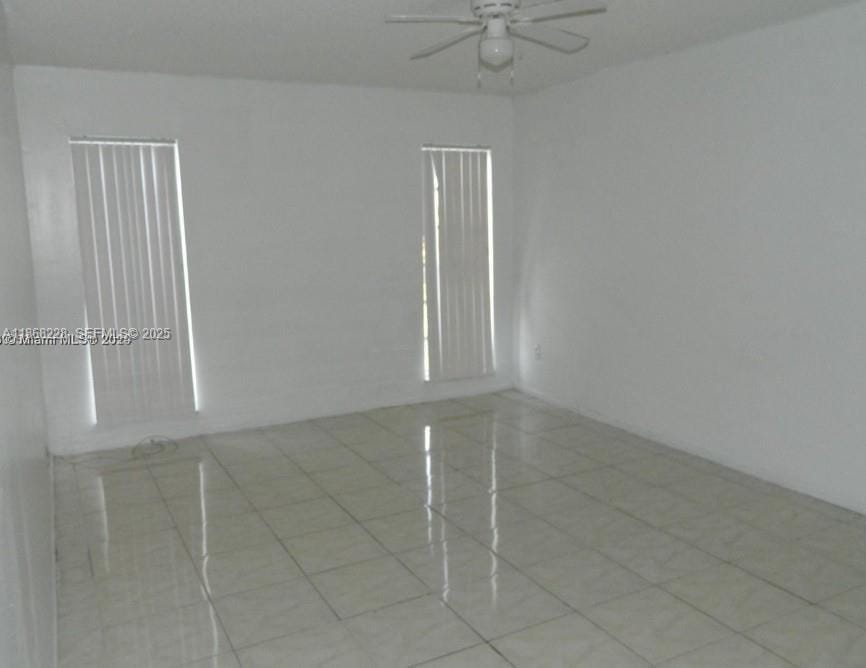 4848 NW 24th Court 323, Lauderdale Lakes, FL 33313 photo 4