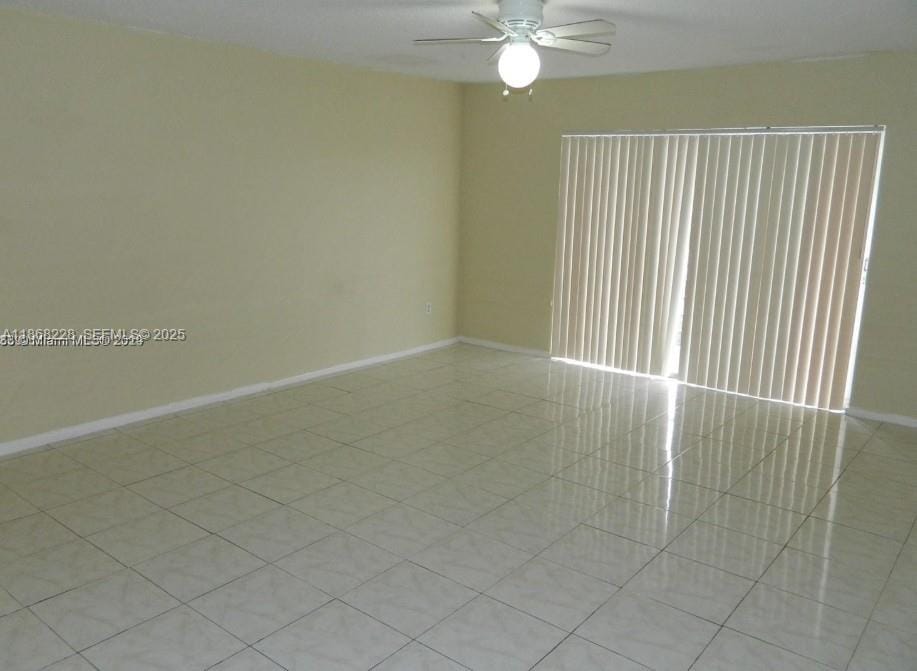 4848 NW 24th Court 323, Lauderdale Lakes, FL 33313 photo 5