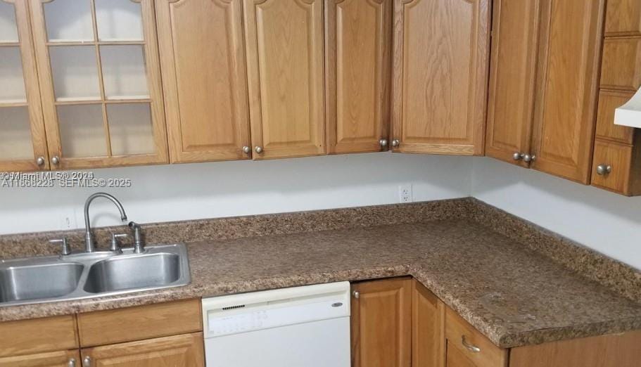 4848 NW 24th Court 323, Lauderdale Lakes, FL 33313 photo 9
