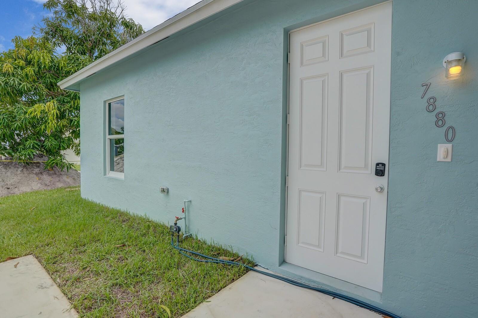 7880 Griswold Street, Lantana, FL 33462 photo 3